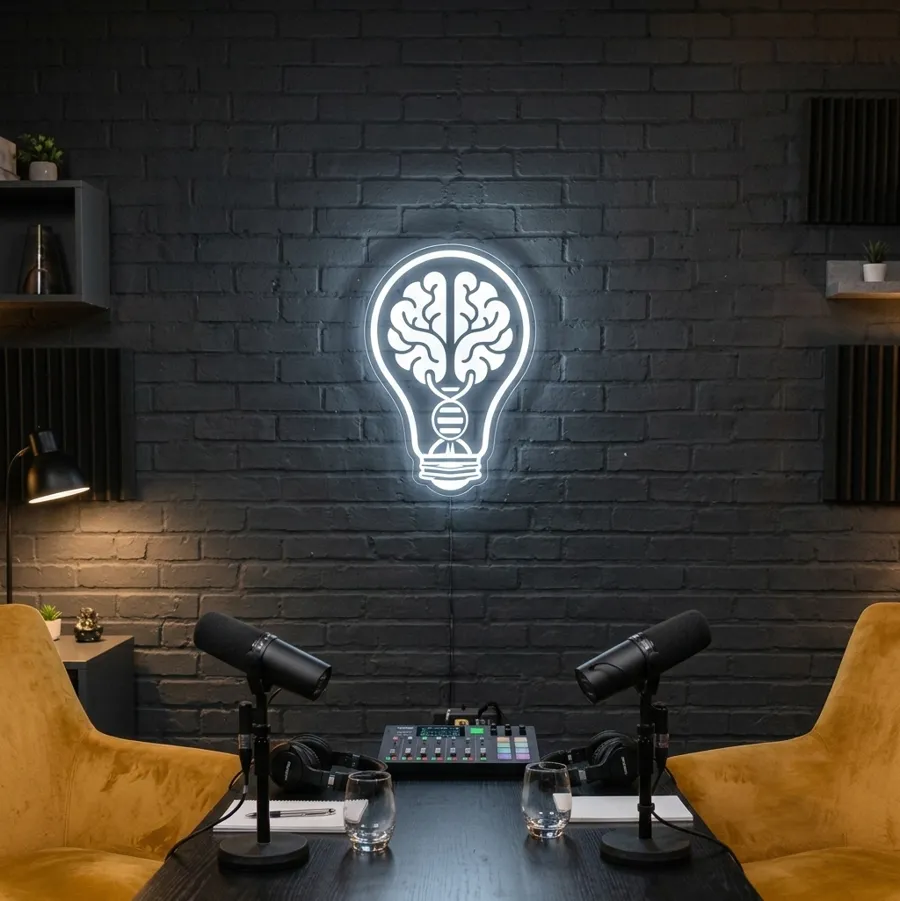 Studio MyndPulse con il logo luminoso